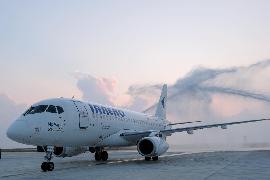 Gần 100 du khách đến Khánh Hòa trên chuyến bay đầu tiên của hãng hàng không IrAero
