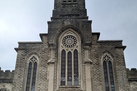 Khám phá Nhà thờ Chánh Tòa – Nét đẹp độc đáo giữa lòng thành phố