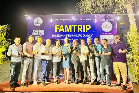 Khanh Hoa省Nha Trang市の観光調査を行うファムトリップ代表団を歓迎