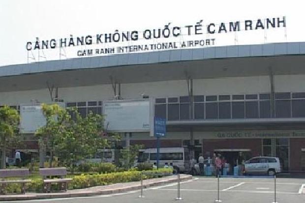 Ho Chi Minh市 - Khanh Hoa市のフライトルートとThanh Hoa市 - Khanh Hoa市のフライトルートを復元